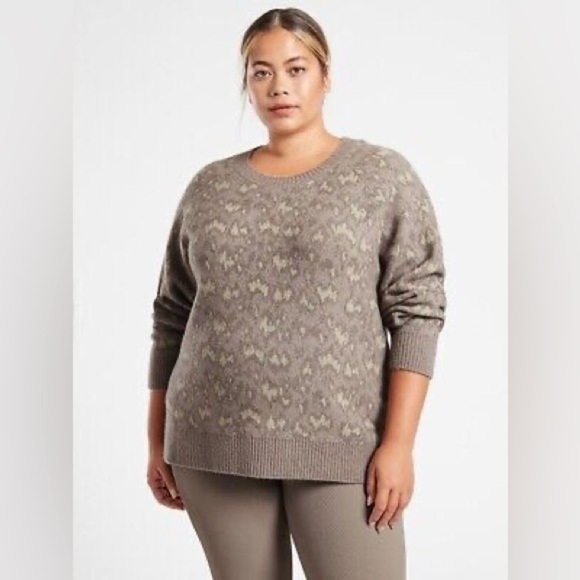 Athleta Hawthorne Merino Wool Crewneck Leopard Print Sweater - Picture 2 of 8